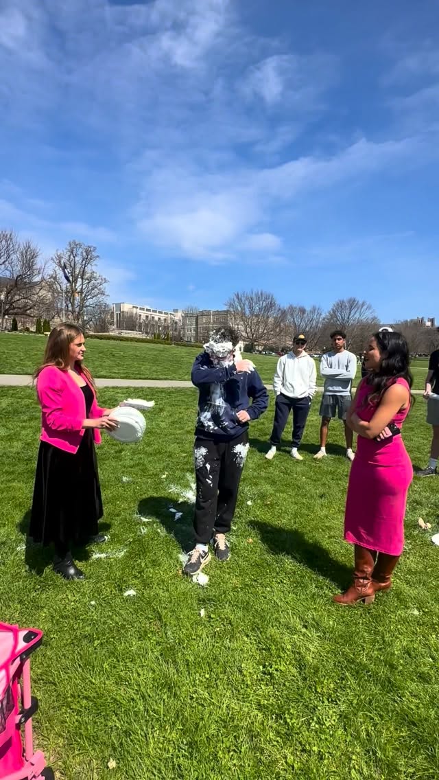 A woman’s cycle has ✨4✨ phases!
1. Menstrual
2. Follicular
3. Ovulatory
4. Luteal
#hilarious #collegeguys #womenshealth #hormonehealth #cycleawareness