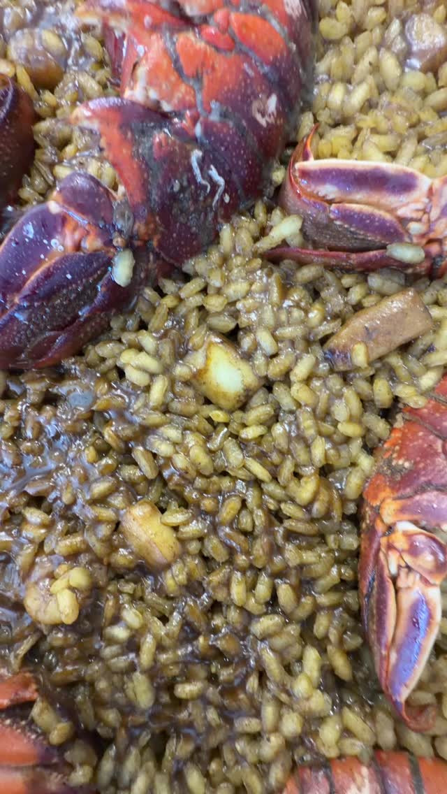 Único y especial…
Solo en Restaurante les Bassetes!🦞🧡
#benissa #coralbeach #foodie #restaurant #clubnautico