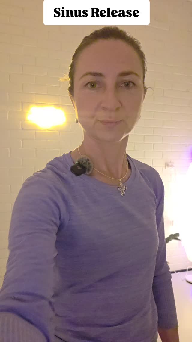 This fascial maneuver works on the facial fascia creating space and fluid movement making space for sinuses to open.
The fascia around the head , jaw , cheekbones and neck is one continuous network.
When it gets compressed from stress, dehydration and tension that we hold in the neck and face it crrates a pressure in the sinuses. The tissie can't drain properly because it foesn't have enough space.
That is why when you take medication it works for a while and then stops as it is only treating the symptom. The fascia is still holding.
When you try this maneuver you will most likely feel the difference straigh away.
Your face will feel relaxed and lighter and the pressure behind the eyes softens.
Learn more movements to claim your health in my weekly classes. Book now link in my bio.
#fascialmaneuvercoach #yogafascialmovements #newclasses #humangarage #healyourbody