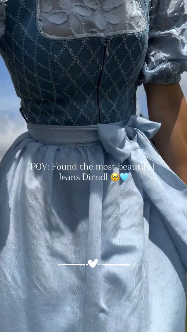 Sicher dir gleich eins für die Dult 😍😍
#dirndllove #passau #dultpassau #dirndl #wiesn