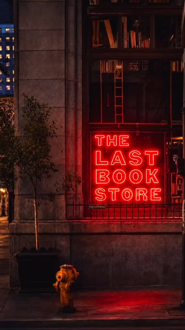 Remember when The Last Bookstore downtown stayed open late every night? Date nights, post-show wandering, getting lost in the stacks until closing.
Late nights are back!
Starting tonight, Friday May 15, our downtown location will now be open until 11PM every Wednesday–Sunday.
Monday and Tuesday hours remain until 8PM, except for ticketed and members-only after-hours events.
Downtown location only…for now.
#latenightla #dtla #indiebookstore #thelastbookstore