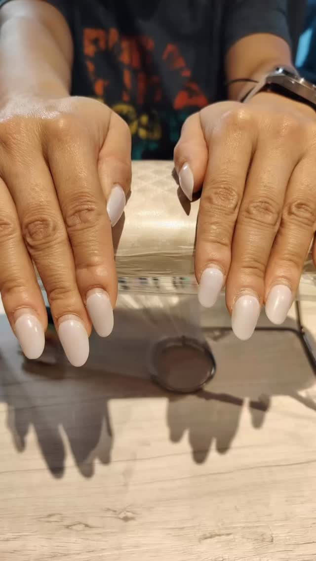 Ya pero vieron este relleno de polygel?
🦀 clac clac clac 🤭💕
Agenda tu cita con Valentina🖤