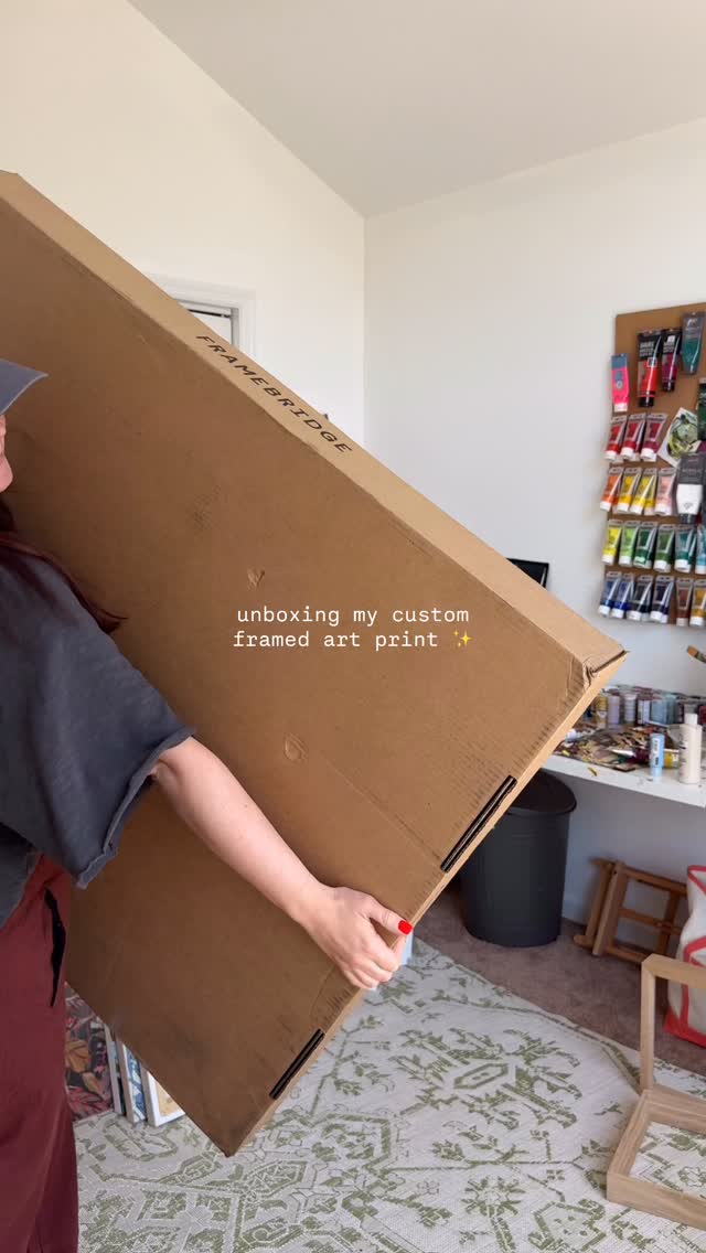 This couldn’t have turned out any more perfect!! 🤍 I got one of my prints framed for my show next weekend (@doubledeckerart) and I’m obsessed
i love u @framebridge ✨ p.s. you can find this print on my website!
#interiordesign #hummingbirdart #artist #commissionart #artforinteriors