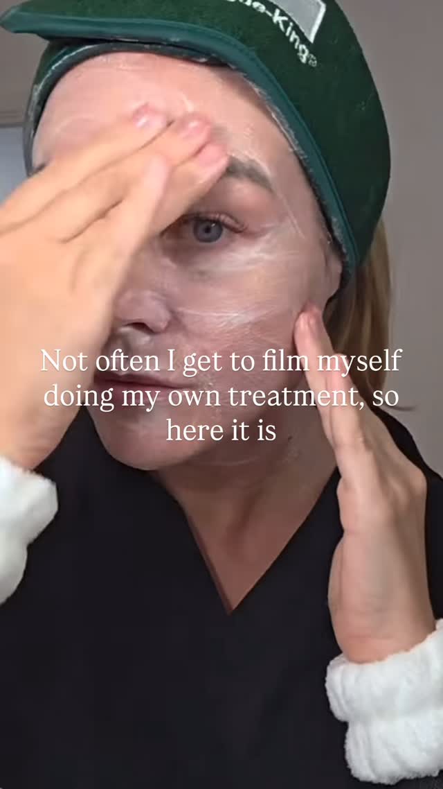 Lunchtime Peel by DMK works to exfoliate dead skin cells, encourage renewal, and reveal a brighter, smoother complexion underneath. The perfect treatment when your skin needs a reset ✨🧖♀️🤍