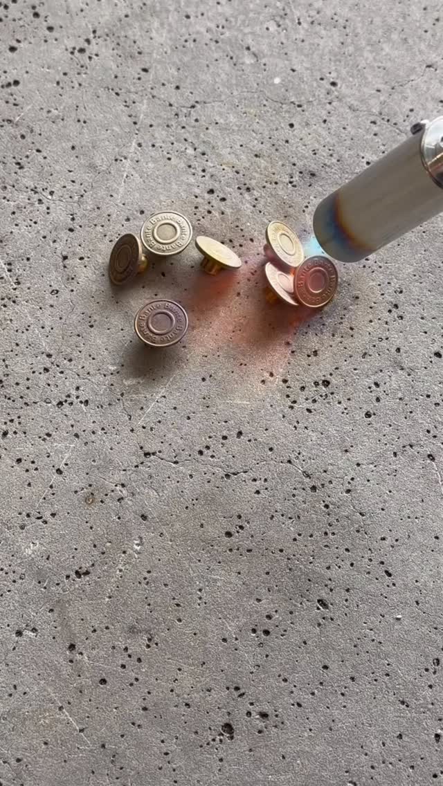 We’re torching this tack button.
Burning it to shift the color, cooling it in water, then setting it into the jeans.
It’s a small part, but it can completely change the character of the piece.
#denimcraft #jeansdetails #okayamadenim