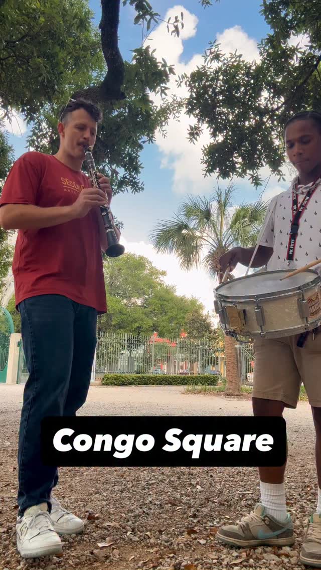@secondlinearts is teaming up with @intrepidtravel to present live music tours for New Orleans Jazzfest! @tavarus.music and @gregoryagid warming up before the gig!
#clarinet #saxophone #music #band #jazz @legerereeds @silversteinworks