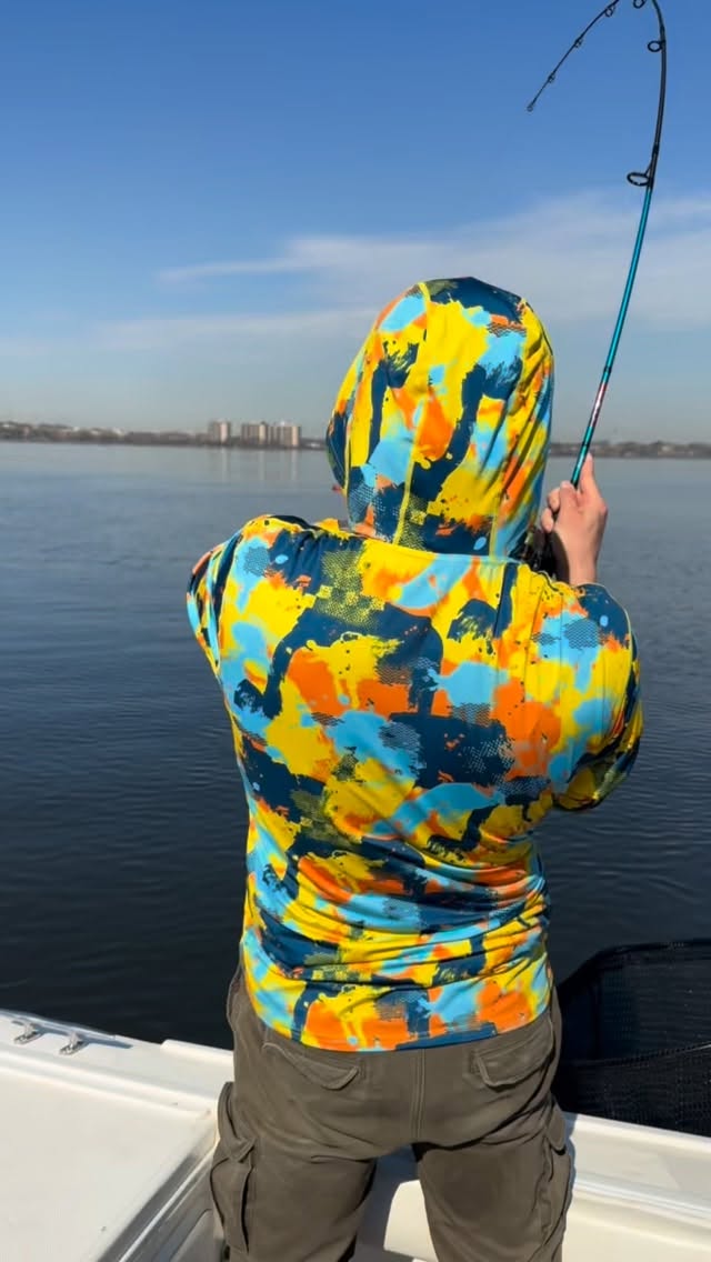 Catching big striped bass in super shallow water on ultra-light tackle… now that’s a true test of skill. Not for everyone but with the right crew, it’s something special to watch.
This one hit like a bat outta hell and started peeling line instantly… we all knew it was a big girl. #bluefinsoundcharters #newrochelleny #bass #fishing #litetackle