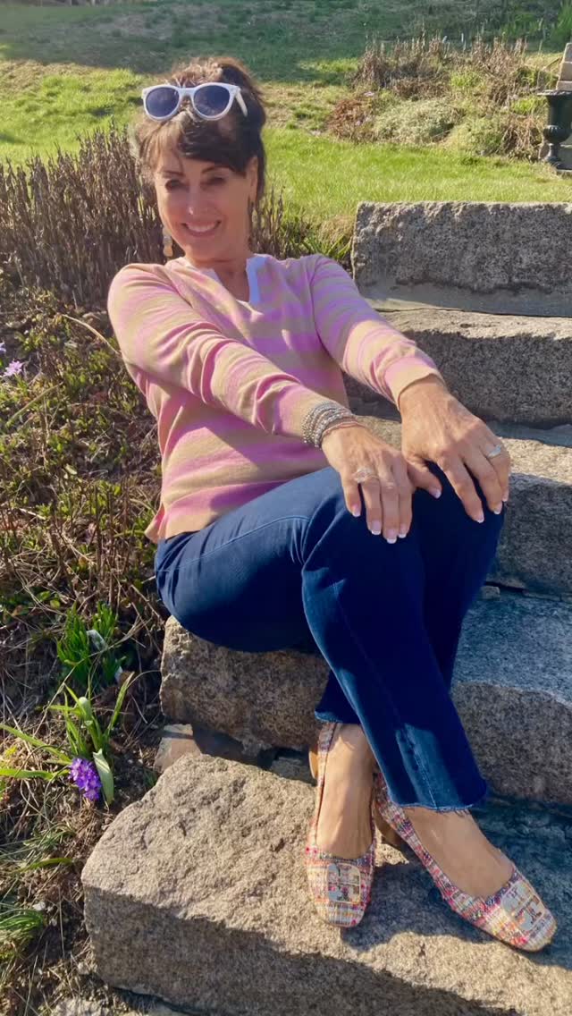 Sunshine in the forecast AGAIN☀️ @karingitto showin’ her stripes 💕in a soft cashmere cotton blend spring sweater by #zacketandplover 🌸 w/jeans, cool jewels by ZAD-silver tone drop earrings & multi strand bracelet 🪩- her gorgeous bling ring 💍 by @liisamariagm 💎 a Salty🧢 by The G.o.a.t (comes in 💙🧡 too) and fun framed rose-toned readers 👓 to help with the details 📚! This is such a yummy spring/summer top- they’re so darn SOFT 🤍🤎🩷c’mon in to see what’s just landed.. 🌱🌿🌷#popgallerygloucester #springsweaters #downtowngloucesterma #customerappreciation