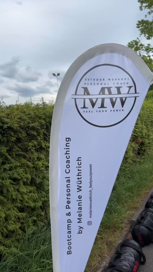 Bootcamp isch für mi meh aus Minibänder,Seiligumpe & Koordileitere: z’ Krafttraining wet i nid misse & isch de Houptteil i mine Bootcamps 💪🏋️♀️🏋️
#outdoorbootcamp #strong #heimberg