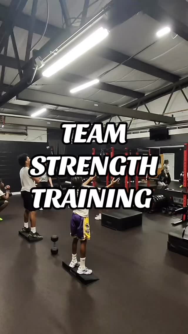 At Pro we offer strength training for teams. If you coach a team and are looking to get them in for some training hit us up. We would love to work with you and your athlete’s.
#Pro #Training #Basketball #sports #strength