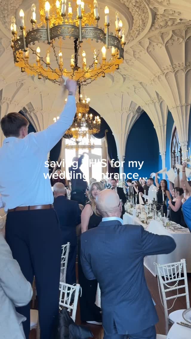 #weddingentrance #weddinginspiration #ukwedding #weddingideas #weddinghost weddingentertainment bridetobe groomtobe modernwedding weddingreception weddingtok luxurywedding
