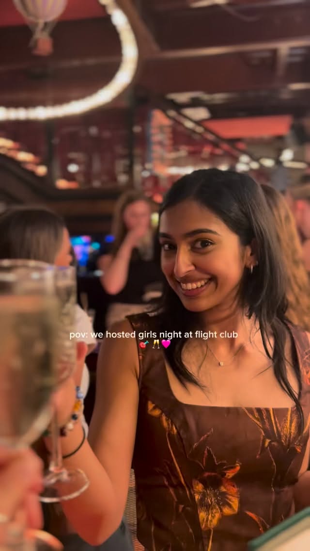 Girl Grads x @flightclubdarts 🥂🎯
SUCH a fun night!! Last night we headed along to @flightclubdarts in Glasgow for a pizza, fizz & darts girls’ night 💃
Thanks so much for having us, we had the best time✨✨