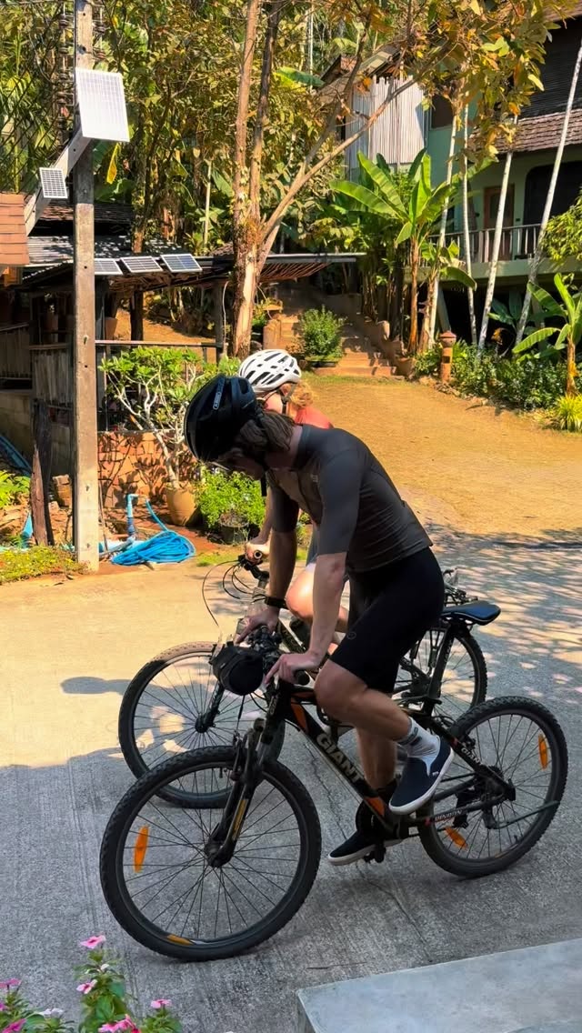 Escape to peace of mind. Discover a perfect #kohchang getaway filled with activities, nature, and your kind of #holiday #เกาะช้างเลี้ยวซ้าย