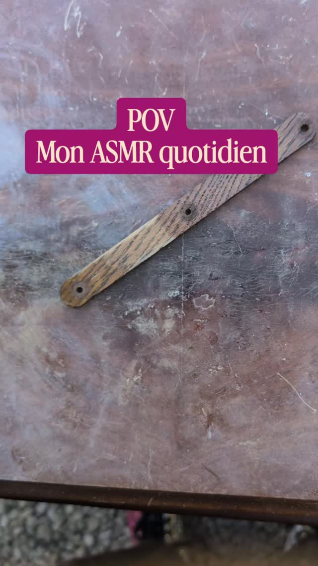 Le bruit de la ponceuse ne me dérange pas. J'aime plutôt bien en fait !
En revanche, le chien qui aboie en arrière plan... En fait c'est mon chien qui me harcèle pendant que je travaille pour que je lui lance la balle 🙄😂
Et toi, ton ASMR quotidien, c'est quoi ?