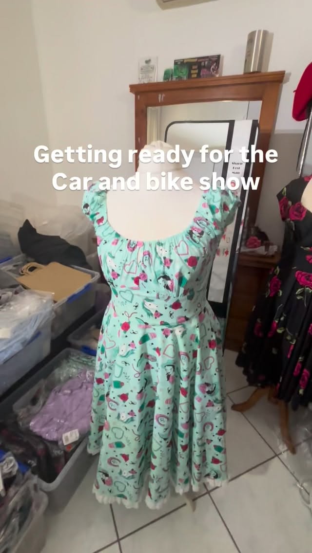 What I’m wearing this evening to the @humptydoogolfclub for the Car and bike show
https://www.rumblinghearts.com.au/product-page/kellie-dress