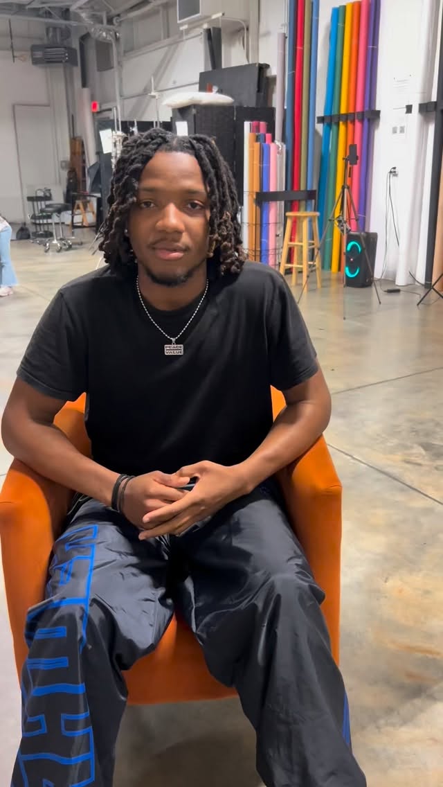 Meet Immanuel McClain @_.immanuel.m owner of @mypov23_ a Christian clothing brand 🙏🏾🔥
When God comes first in everything you do, how can you fail 👀?? Come check out Peace over Value in real life at the TDA Fashion Expo 🎥
#tdafashionexpo #thepowermove #raleighevents #peaceovervalue #christianclothingbrand