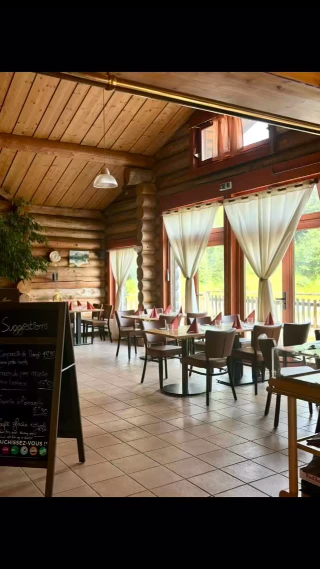 🇫🇷🔥 NOUVEAUTÉ À LA TAVERNE COMTOISE 🔥🇫🇷
Nos nouvelles brochettes arrivent en salle…👉 viande d’origine française 🇫🇷👉 cuites à la flamme directement sur table 🔥
Une cuisson spectaculaire, une viande bien grillée,et une expérience à vivre sur place 🍽️
👉 À découvrir dès maintenant
📍 La Taverne Comtoise
#latavernecomtoise #viandefrancaise #brochettes #flamme #restaurantfrancais