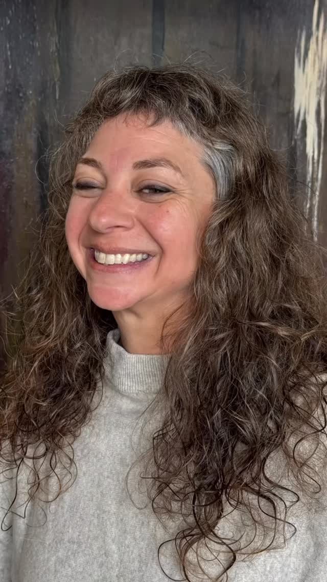 A spring day of great clients 🌈nothing better than getting your hair done on a Rainey day and treating yourself.
Deluxe wellness cut includes a customized Kerastase Fusio treatment to address your hairs seasonal climate changes. This leaves your hair feeling hydrated and it’s best.
Salon1322.com to book
Highlights .. use
New client highlight on menu