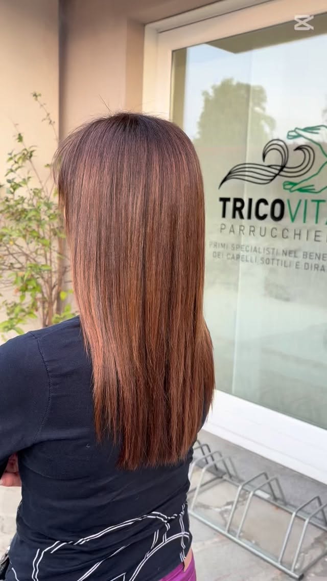 I TUOI COLPI DI SOLE SONO DIVENTATI OPACHI O TROPPO CALDI? 🎨
Ecco l’effetto di una tonalizzazione:
Abbiamo neutralizzato i riflessi indesiderati e sigillato le cuticole per questo effetto seta.
Più lucentezza, meno stress per il capello. 💎
#parrucchiericastelleone #Tonalizzante #CapelliSani #HairCare #tricovitalab