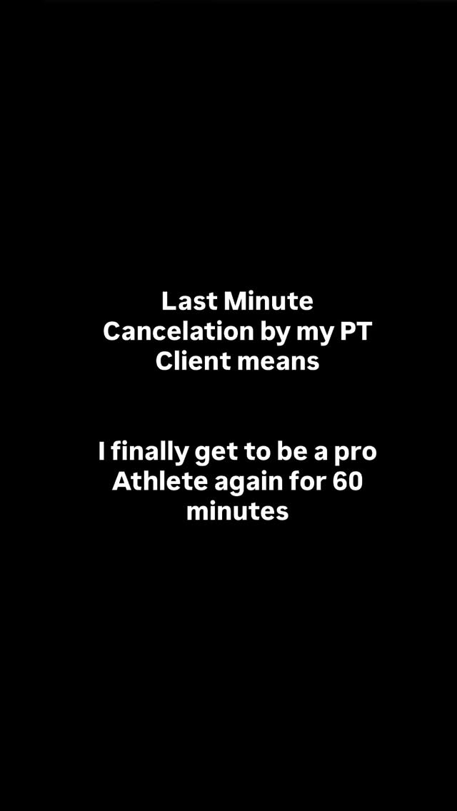 Finally a pro athlete again. Dream do cone true. Just a lot different thatn you expect a lot of times 😂😅🙌
#gymhumour #proathlete #personaltrainer