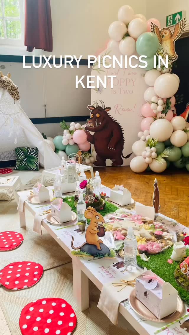 Luxury picnics parties without the stress. #kent #picnicparty