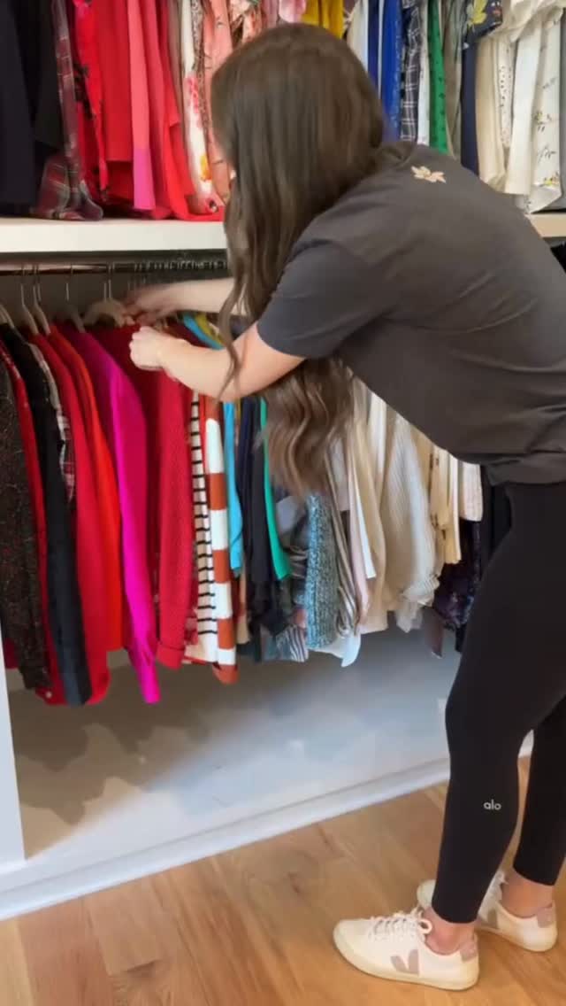 Getting organized isn’t about having a “perfect” home, it’s about creating a space that actually supports your life. Get started with these 5 ways you can get more organized today!
When everything has a place, your mind can breathe. Mornings feel smoother, decisions feel easier, and your home starts working for you instead of against you.
Your environment shapes your energy… so what is your home saying right now?
#FranklinHomeOrganizing #FranklinTn #FranklinTennessee #FranklinHomes #HomeOrganizing