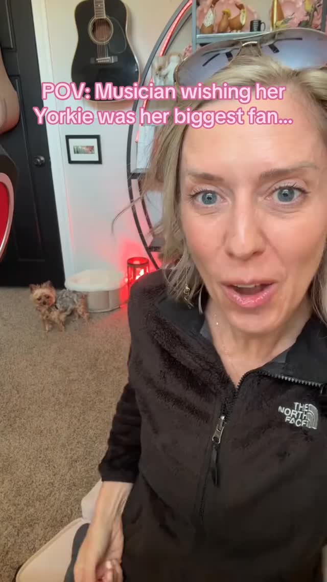 You’d think having a 5lb shadow would mean constant love and attention…
Nope. Not today. 😅
Set up the camera, hit record, ready to create something great—and suddenly I’m the least interesting thing in the room.
No treats? No toys? No dramatic entrance?
Cool… he’s booked and busy elsewhere.
The funniest part?
The second I stop recording… suddenly I’m the center of his entire universe again.
Make it make sense 😂
👇 Be honest—
Is your dog glued to you 24/7… or do they randomly decide you’re not worth their time?
#YorkieLife #DogPersonality #PetHumor #SmallDogProblems #DogMomLife