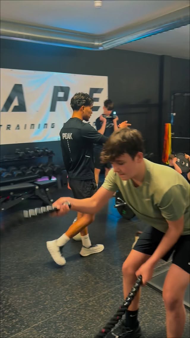 PEAK PERFORMANCE x @inmotionscholarships
Proud to be working alongside Inmotion Scholarships as part of the Peak Performance journey. High-quality training sessions to push standards and drive progress.
Looking forward to building on this partnership and putting in the work to reach new levels 🤝🔥