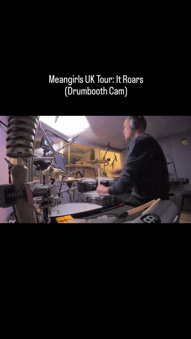 I thought I'd share a bit of footage of what we're getting up to on the @meangirlsmusical tour!
I'm remote this week, and my drum booth is in a room behind the pit which is where the rest of the band are (I'm pretty sure it's a piano store? But I could be wrong...).
This is a snippet of a track from the show called "It Roars", all of the audio is taken from the camera only, so all you can hear is the drum part, but there are quite a few little melodic lines and rhythmic ideas in the vocal lines and other musicians parts that I'm trying to incorporate without distracting from the show (I also have to move my snare mic back at one point as the thing kept rotating on it's clamp. Livid...)
It's not the most flattering of camera angles as it makes me look like I've gone full "Vulture Neck", but I hope you like the sound at least!
.
.
.
.
.
.
.
@yamahadrumsofficial @dream.cymbals.uk @vaterdrumsticks @evansdrumheads #meangirlsmusical #drumcam #theatredrumming #fypage #drumsdrumsdrums