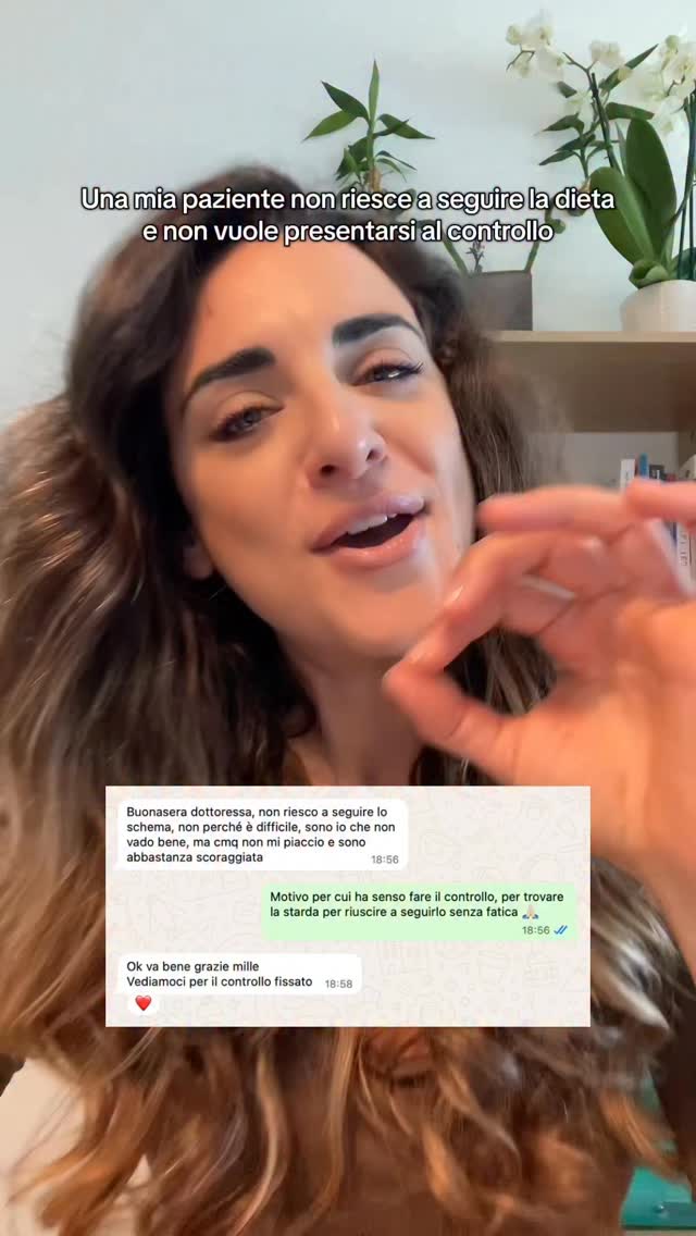 Non sei tu che devi seguire la dieta, ma la dieta che deve seguire te.
Con i miei percorsi di affiancamento facciamo proprio questo: in 4 mesi ti insegno ad adattare la tua routine alimentare in ogni occasione, cosicché, alla fine del percorso, sarai libero/a e autonomo/a nella gestione della tua alimentazione, in ogni occasione, per sempre.
Se vuoi liberarti dalle diete una volta per tutte scrivimi PERCORSO in direct che ti spiego da dove partire.🤍