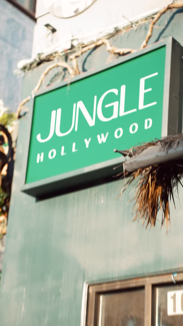 The room was different.
Sonic Alchemy: Underground Pulse
A night of real energy, rising artists, and a crowd that actually felt the music.
🎤 Headliner: @damo.10kk
🔥 Feature: @zotaiga
On the mic hosting: @00x.astraea and @yvsvillage
On the sound: @mainodaplug
🎥 Visuals by @hrantla
Video Sound Track: Damo10Kk unreleased track ❤️🔥
📍 @junglehollywood
April 1 was one for the books.
If you were in the room, you already know.
If you weren’t… don’t miss what’s next.
April 22, upcoming show moves different.
👇 What moment had the most energy?
#Astraea✨ #SonicAlchemy #LAHipHop #LiveShow #HollywoodEvents