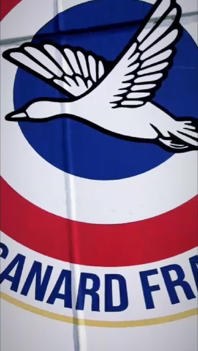 Retour sur notre Salon Sud Traditions 2026 🔥
Des rencontres, des discussions sans filtre et des clients qui deviennent des visages et surtout une vraie ambiance. Pas du fake, pas de blabla.
On est venu avec nos fringues, on repart avec bien plus : des échanges, du soutien et une communauté qui fait vivre la marque.
Merci à ceux qui sont passés nous voir, ceux qui ont pris le temps de discuter et ceux qui nous suivent depuis le début.
On construit ça avec vous.
🦆🇫🇷
#lecanardfrançais #sudtraditions #Authenticité #communauté #terrain