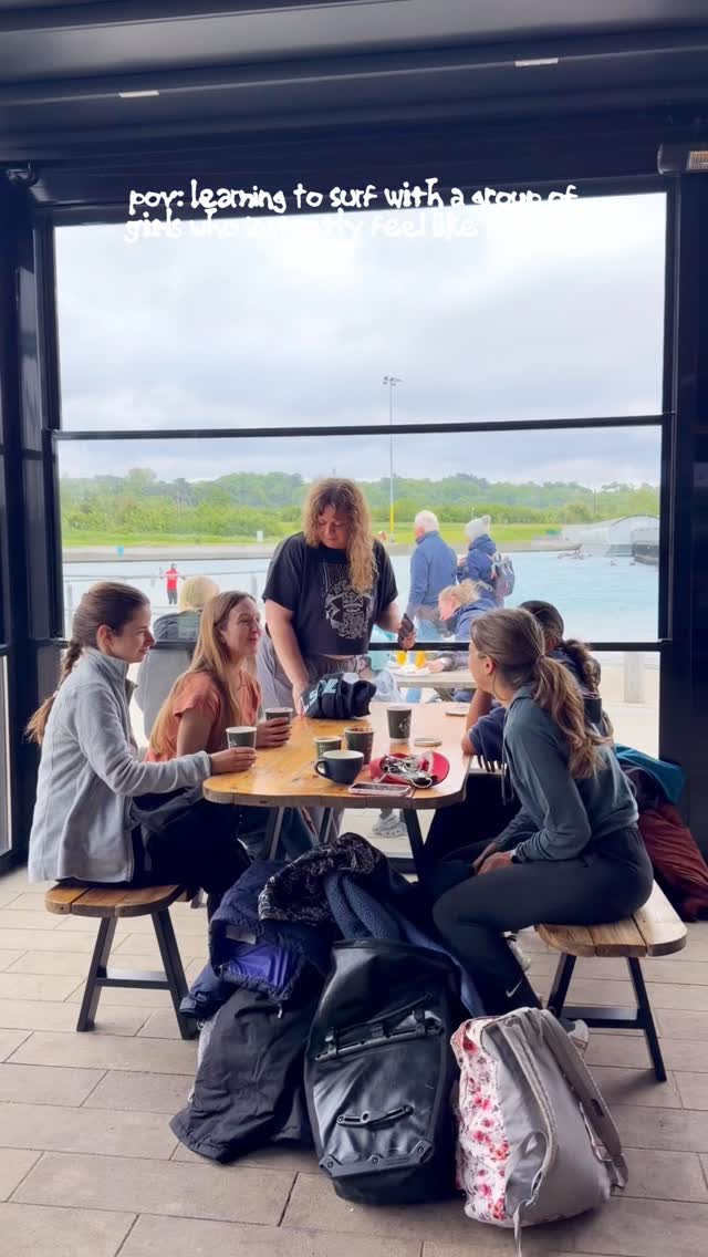 came for a surf lesson, left with a girl gang 🏄♀️
lots of laughing, progress all session, and everyone standing up on the board by the end, with full cheerleader energy in between 💕
pure joy from start to finish at @thewave 🌊 next surf days coming soon 🫶🏽
#surfgirls #surfergirl #surfchick #surflife #surf
