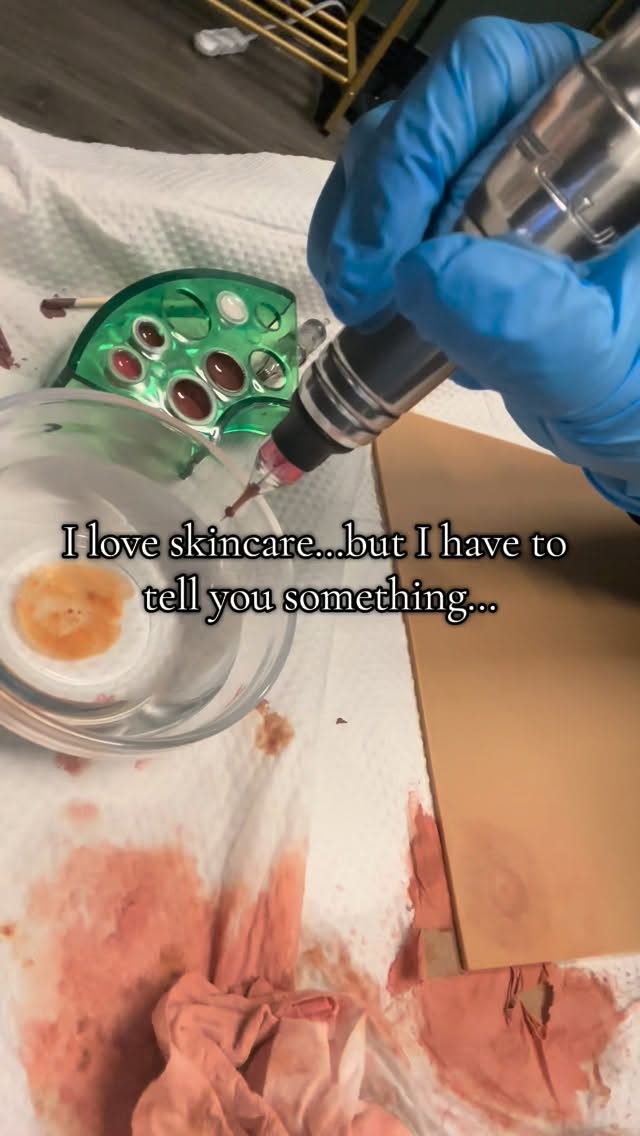 Y’all know I LOVE skincare. I love doing facials, lashes, laminations, I LOVE products…but what you may not know is I REALLY LOVE permanent makeup and paramedical tattooing. Over the last year I’ve taken several amazing courses in person and online to develop skills necessary to become your go to provider for all things skin and PMU in Cincinnati, Ohio. It’s a skill that takes A LOT of practice and I am so happy I finally have time to focus and go all in on things that I love.
One thing I’ve learned about PMU is that IT’S HARD.
It’s also (for me) very nervewracking, but incredibly rewarding and exciting and such a privilege to be a part of someone’s decesion and journey.
This is someone’s face. Their body. This is the end to someone’s reconstructive journey and I take it so very seriously.
It’s a skill I’m happy to continue practicing and growing and soon offer. Be it brows, lips or nips.
Until I’m ready to launch, watch me practice.
🤍