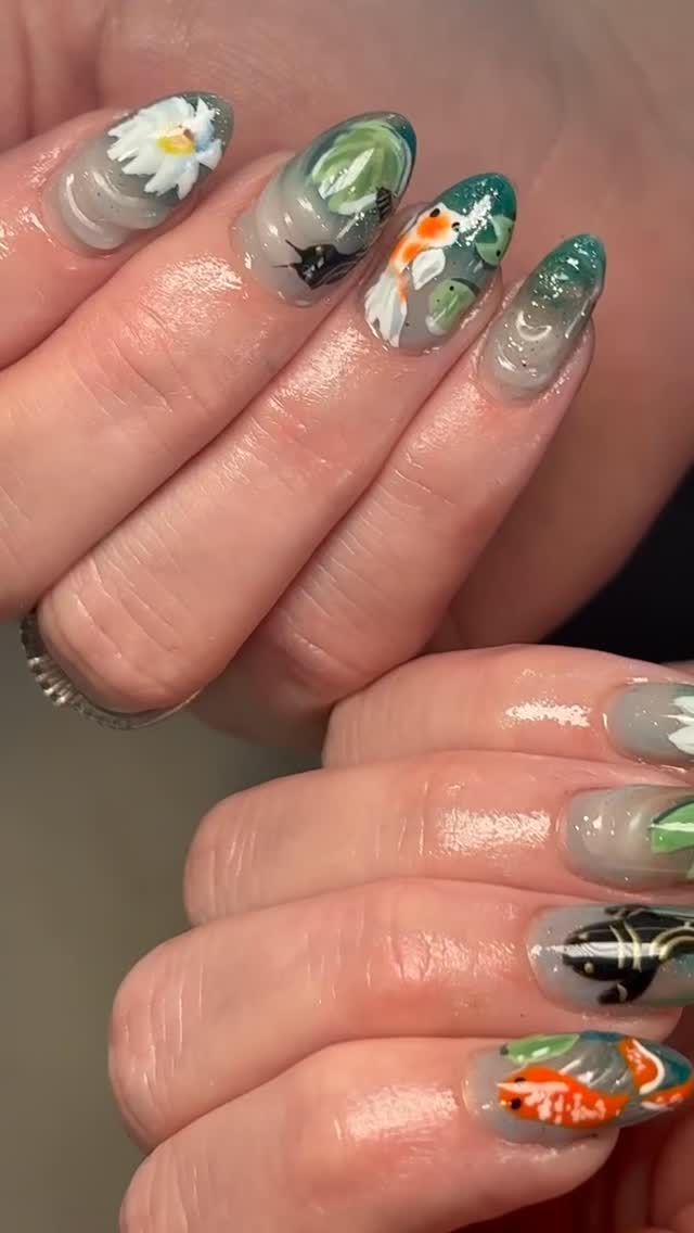 Natural nails….natural growth using @luminary_nail_systems 🤍
Technician: Meeka
#luminarynails #brownsugarnailspa #phillynails #nailart #naturalnails