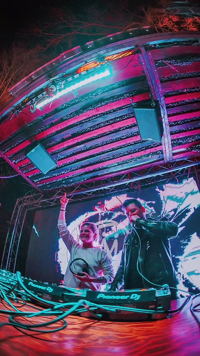 @jworra opening for @destructoamf at the now defunct @shadyparkcommunity may it rest it’s sweet gnome head.