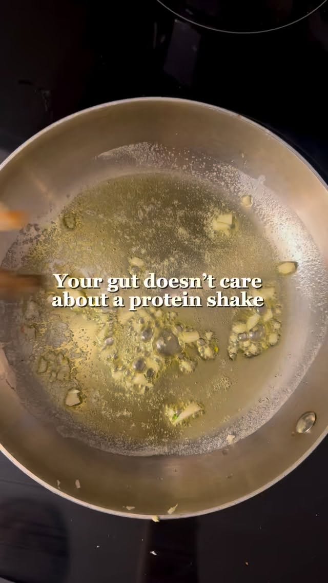 If your gut is off and your energy keeps crashing, a protein shake isn’t going to fix it.
Shakes aren’t bad, but they’re shouldn’t be your foundation.
Your body responds to what you consistently eat,
real meals, built with protein, fiber, and actual food.
This is one of my go-to bowls when I want to feel full, clear, and steady for hours..
DM me RESET if you want the structure I use.
#realfoodfirst
#guthealth
#bloodsugarbalance
#eatforenergy
#highproteinmeals