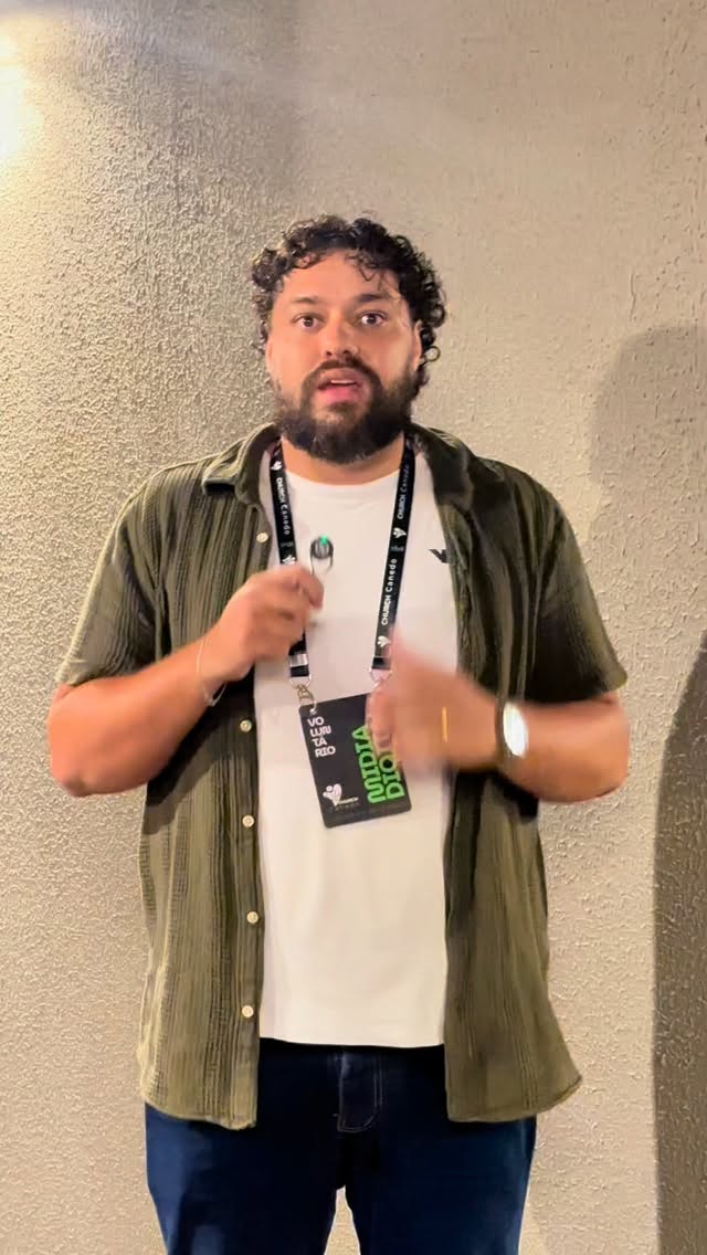 🤣 Calma, gente… é MEME, viu?!
Todo mundo aqui toma banho sim! 🚿😂
Mas agora falando sério…
esse domingo não é só mais um culto.
Vai ser um tempo de presença, de entrega e de contemplação até transbordar. ✨
Teremos o pastor Denis junto com sua banda ministrando louvor e trazendo uma palavra direto ao coração. 🎶🔥
📍 Domingo, dia 19
⏰ Às 18h30
📍 Culto da Life
Se prepare… porque vai ser um daqueles dias que marcam a vida. 🙌
Vem viver isso com a gente!
#ContemplaçãoAtéTransbordar #CultoDaLife #VemPraLife #DomingoNaIgreja #Fé Jesus Igreja VidaComDeus Transbordar SenadorCanedo