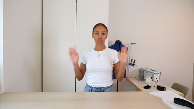 Next release is set to be on Sunday, April 26 at 11h00 (CEST) 💌
Don’t forget to set your reminders, or sign up through the link in bio to be reminded!
Can’t wait to see you there xx