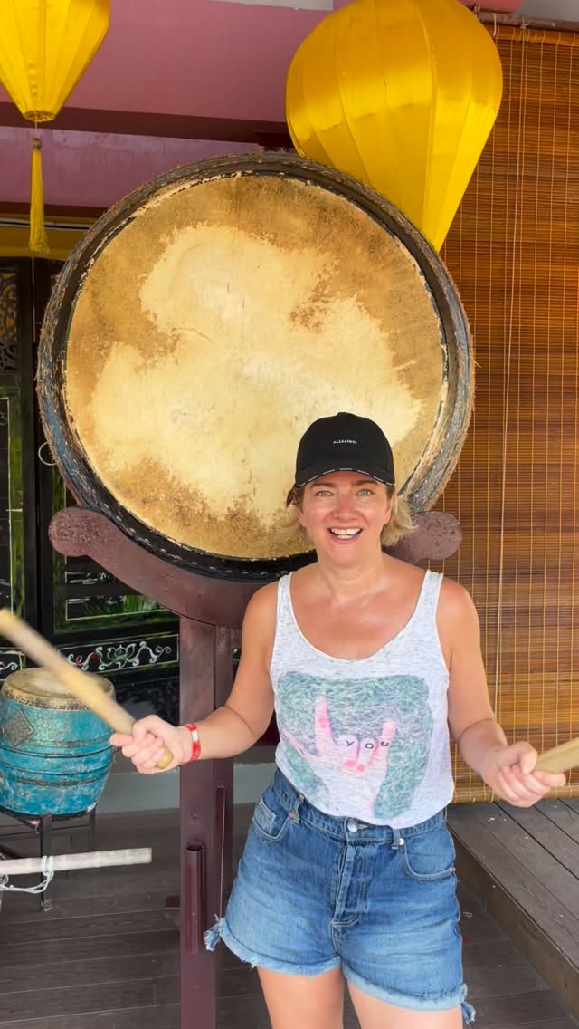 My travels in Vietnam keep leading me to more ancient instruments… 🎶 This time, the Đông Sơn bronze drum (Trống Đồng). 🥁
The clip doesn’t capture its scale or depth of sound.
These drums are thousands of years old, used in ceremonies, rituals, performances to call communities together. You can feel the history in them.
It’s a different scale to the shamanic hoop drums I work with… and as much as I’d love to bring one home, I’m not entirely sure it would fit in the Sound Spa or through my front door 😂🥁
#TraditionalInstruments #Vietnam #HoiAnVietnam #TrốngĐồng