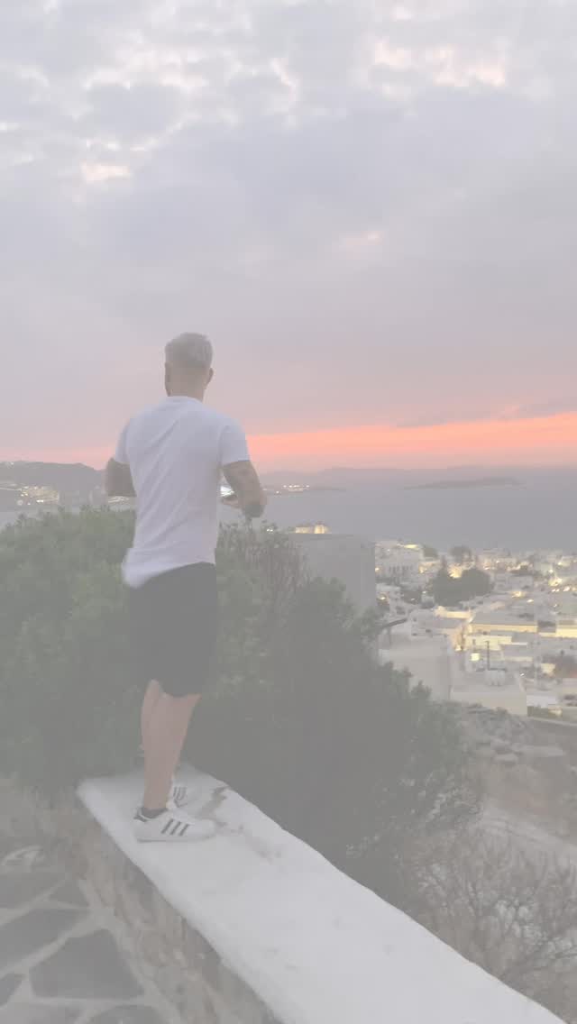 The original since 2019 🏆
Mykonos Active Gay Retreats 🏳️🌈🏳️⚧️
#Gayyoga and Fitness this summer
20-27 June with @cayoga_fabiocaio @markfit_mykonos @pilatesmykonos
15-22 August with @timyogi @markfit_mykonos @pilatesmykonos
✈️ Book now mykonosactive.com
* dm for special offers *