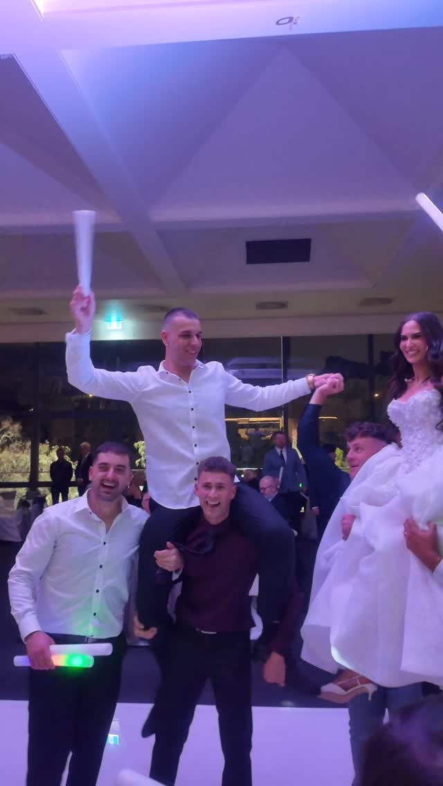 These two just wanted me to send it 😅 so I did 💁♂️
Venue @leondabytheyarra
Videographer @c2films
#melbourneweddingdj #melbournedj #weddingdj