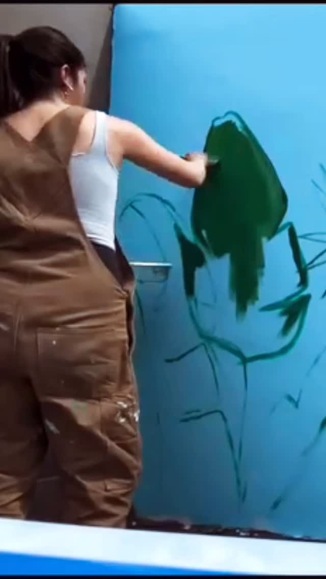 At April 18thโs KHA Earth Day Chalk Art Challenge, muralist Claire will create a chalk mural and encourage others to participate in completing it. Feel free to ask Claire for tips and inspo for your own Earth Day themed design!
๐ 4/18/2026, 10AM-2PM on the splash wall between CA Surf Club & Riv Mex Cantina in King Harbor (239 N Harbor Dr)
๐ Info & Register: Link in bio @visitkingharbor or @champcampkids | Website: visitkingharbor.com/events
๐ @by.storm_ @champcampkids @casurfclub
#redondobeach #earthdaychalkartchallenge #visitkingharbor #kingharbor #champcampkids casurfclub
