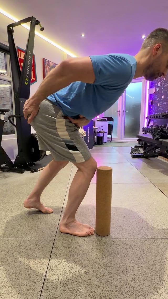 Low Back | Biomechanics Coaching 🫱🏻🫲🏽
The key ingredient to releasing anyone out of back pain is being able to control and move the pelvis. When you can truly move through the pelvis and not the spine your lower back will no longer take over and you can finally load without pain or fear.
This Kickstand Hinge is perfect. When you can sit back into the glute without the knee extending you keep your centre of mass and you’re able to expand and contract your glute. The foam roller here works really well for my client.
One of the most simple but athletic things you can do is position yourself in a staggered stance, then using the hands for guidance and feedback you are able to connect to what’s working and what’s not.
If you constantly fear folding forwards like this then drop me a message and I’ll explain how to move pain free🚀
#LowBackPain
#LowerBackRehab
#SciaticaRehab
#PostureCorrection
#MobilityTraining