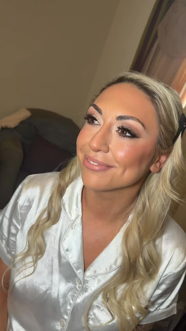 POV: you’re normally a natural light kinda content girl but the ring light was giving 💫💫💫