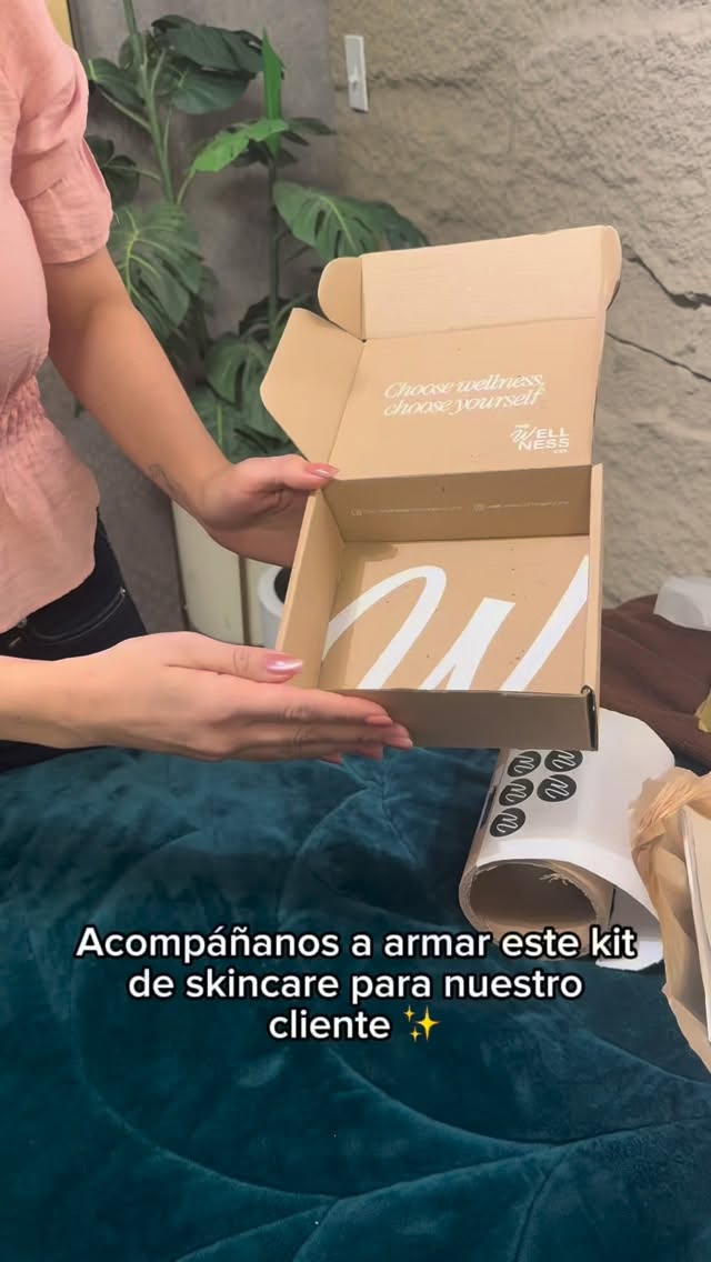 Skincare personalizado para tu piel
💬 ¿Sabías que puedes solicitar hoy tu asesoría personalizada de skincare con cualquiera de nuestros faciales en The Wellness Co ? ✨
Trabajamos con Glamourage by Marant, una línea diseñada para limpiar, hidratar y proteger la piel todos los días.
Además, contamos con líneas especializadas como Fito Alquimia, Sensibel y Acnol, adaptadas a cada tipo de piel y necesidad.
📍 Encuéntralas en The Wellness Company
