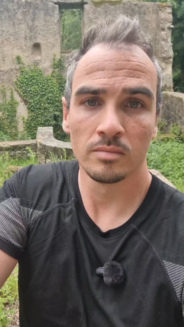Parkour en nature et exploitation
#parkour #nature #exploration