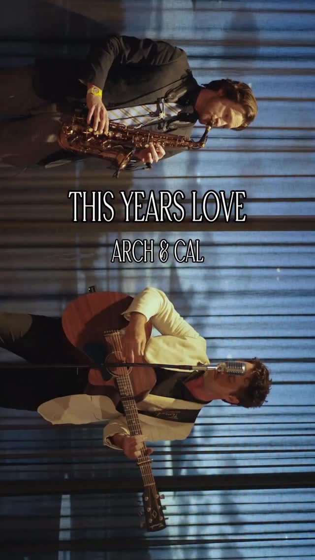 This Years Love @calyoungmusic x @archibaldthecelebrant live at @thedunesweddings for @samstrawny & @philedgar22 . Guitar Delta Blues @fenechguitars