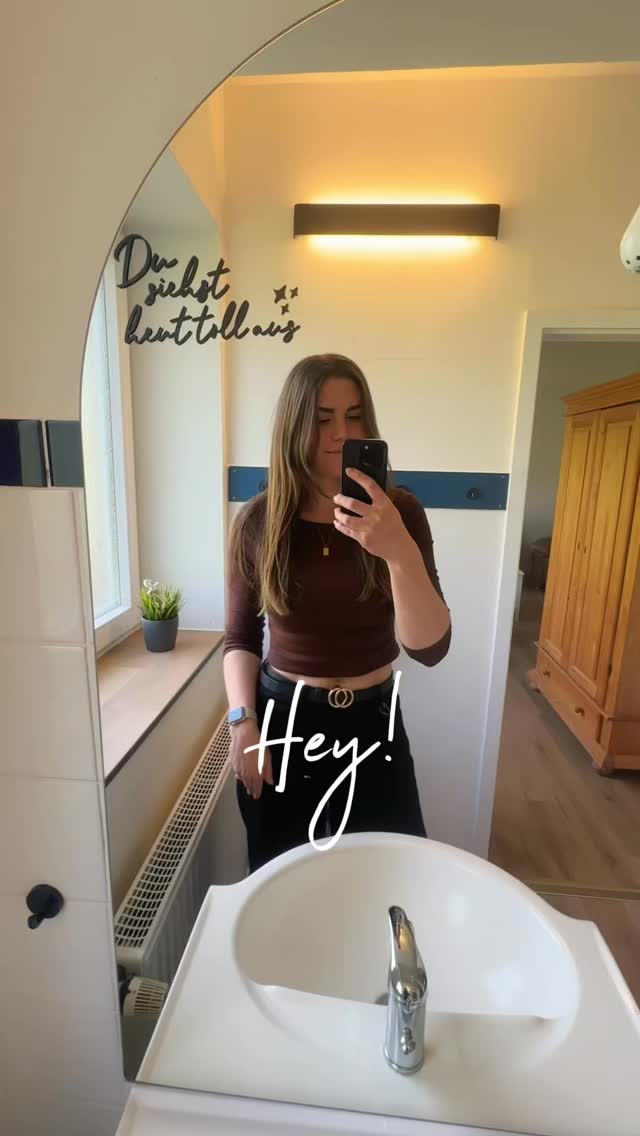 Sneak-Peek 👀😍
Wir haben einen kleinen ersten Einblick in die Gruppe Ostwind für euch ✨
Die Gruppe eröffnet diesen Sommer am 01.07. und wir können es kaum erwarten, das Haus mit Leben zu füllen 😍
Danke an @basti_harms_ und @frtwngl.christina, die mit so viel Mühe und Liebe da gezaubert haben 😍♥️
#kinderundjugendhilfe #sichererort #rueckenwindburlage #traumapädagogik #pädagogik