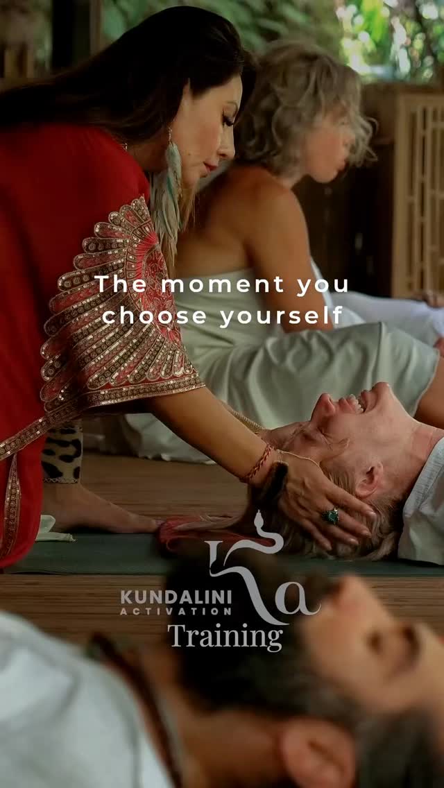 When your energy shifts… your entire universe reorganizes.✨
The moment you choose yourself… everything expands.
What once felt overwhelming
What once felt heavy
What once felt like “the problem”
…begins to dissolve.
Not because it disappeared
But because you shifted.
🐍Your energy opens
🐍Your body softens
🐍Your nervous system released what it was holding.
And suddenly…
you’re no longer trapped inside one perspective.
✨You see more.
✨You feel more.
🌟You become more.
This is what happens when life force energy moves again.💫
This is what happens when you stop abandoning yourself
and return home to your body.
✨ If you feel this… you’re ready.
JOIN ME 👇
inside my next Moon Activation
where we work directly with your energy, your body, your expansion.
🌟Every New & Full moon 🌕
And if you’re ready to go deeper…
step into the path of Kundalini Activation Facilitator Training
This is where everything changes.
🔗Link in bio.
with love and devotion,
🌹
Maria Palomino
#kundaliniactivation #moonactivations #kundaliniactivationtraining #kundalinirising